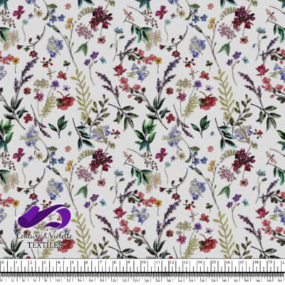 Embroidery bloom - Broderie sur Fond Lin Blanc