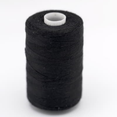 Spool of polyester thread - 732m - Black